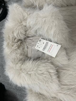 Chaquetón pelitos beige talla única