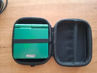 Game Boy Advance SP + accesorios