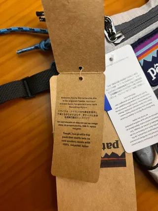 Riñonera Patagonia Negra y Gris