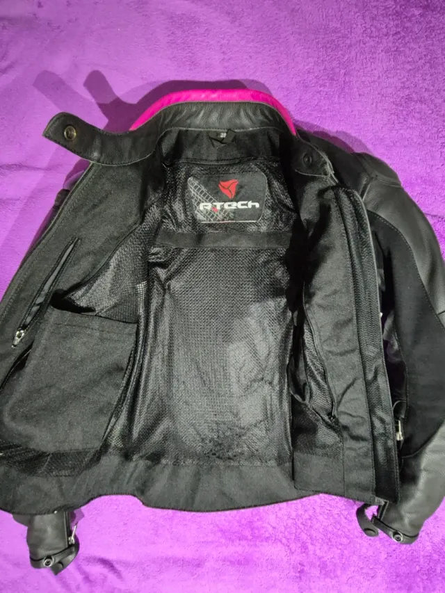 Chaqueta de piel para moto mujer