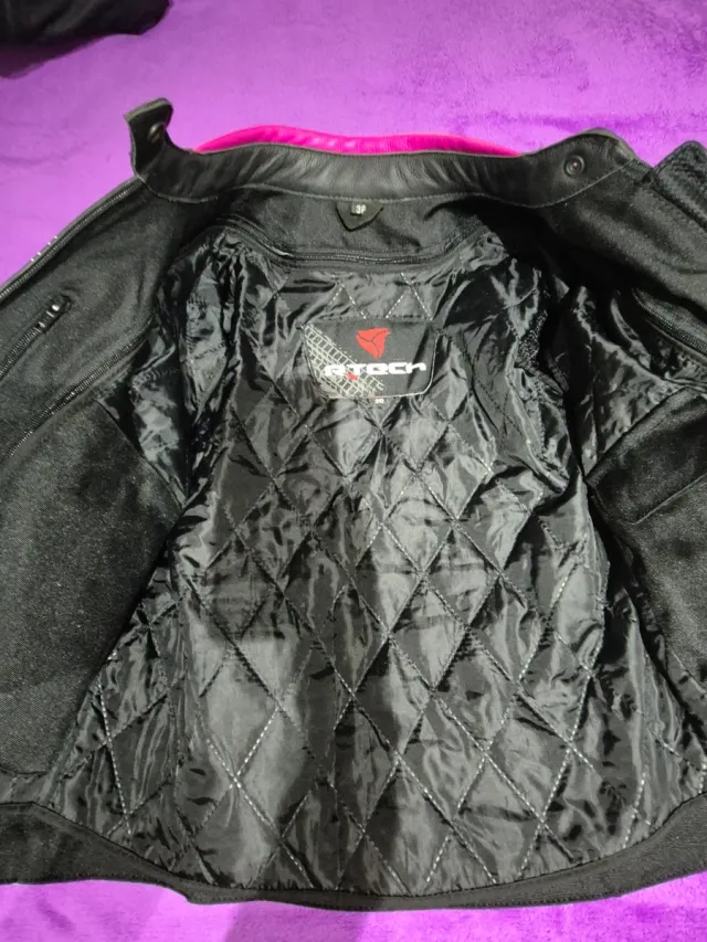 Chaqueta de piel para moto mujer