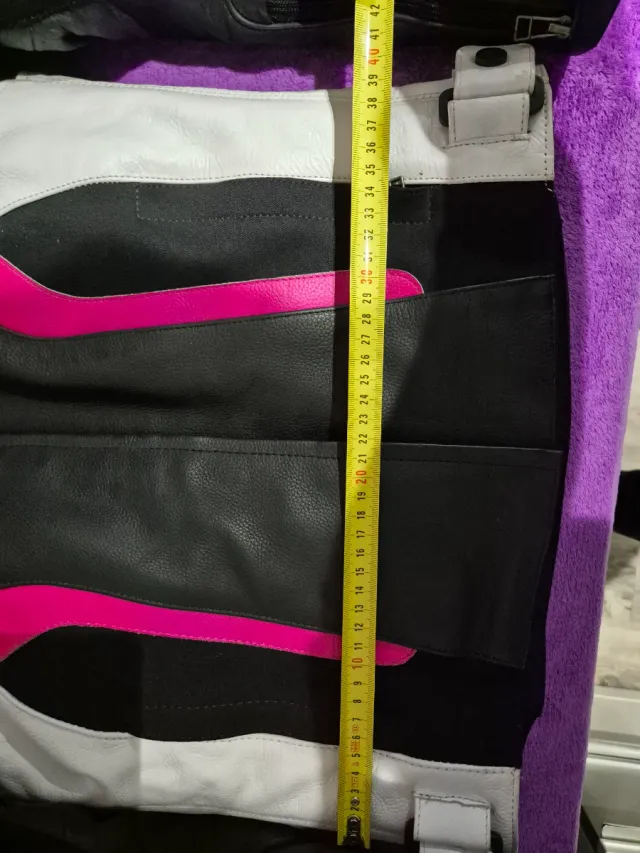 Chaqueta de piel para moto mujer