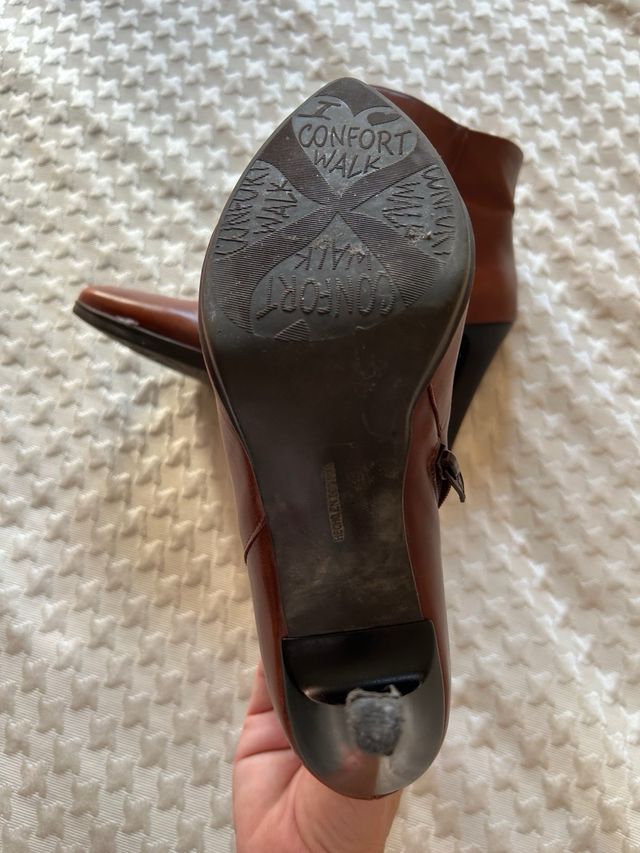 Botines piel tacón marrón talla 39