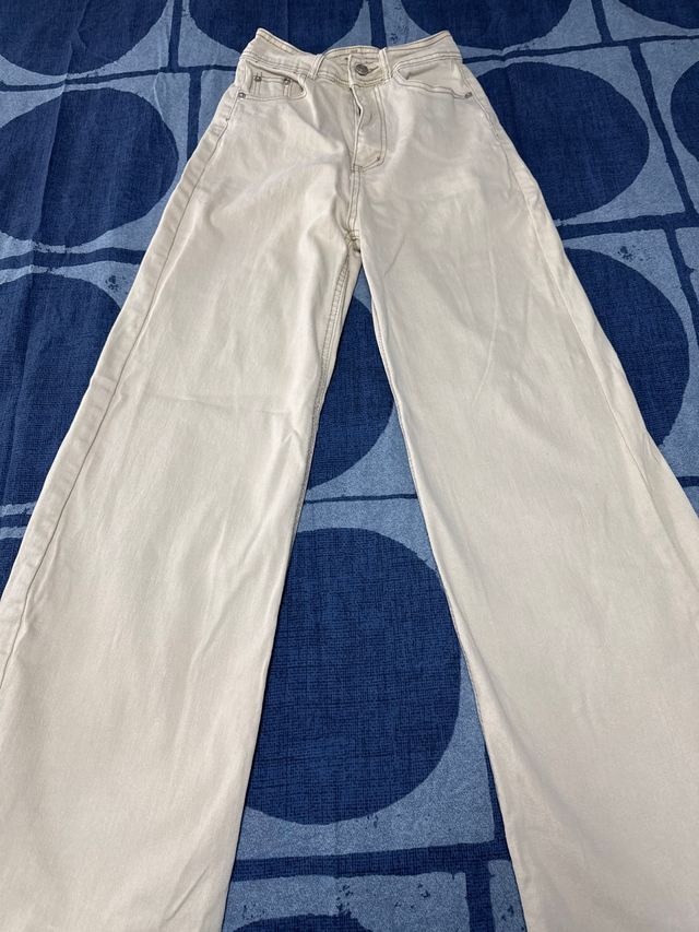 Pantalón vaquero ancho beige