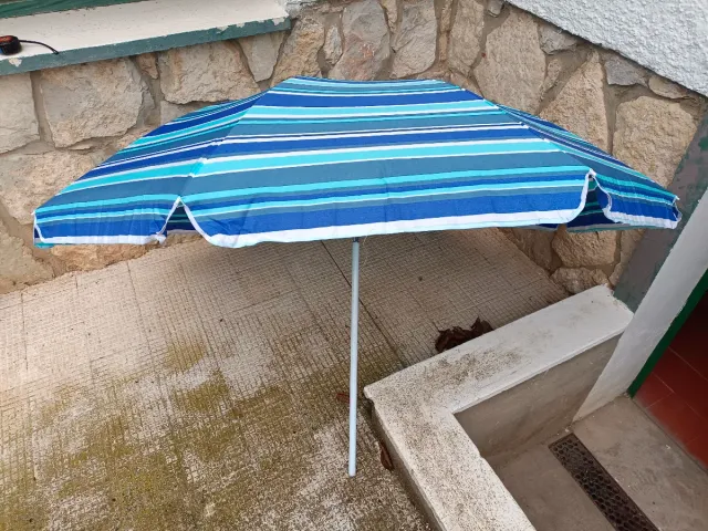 Ombrellone da spiaggia a righe