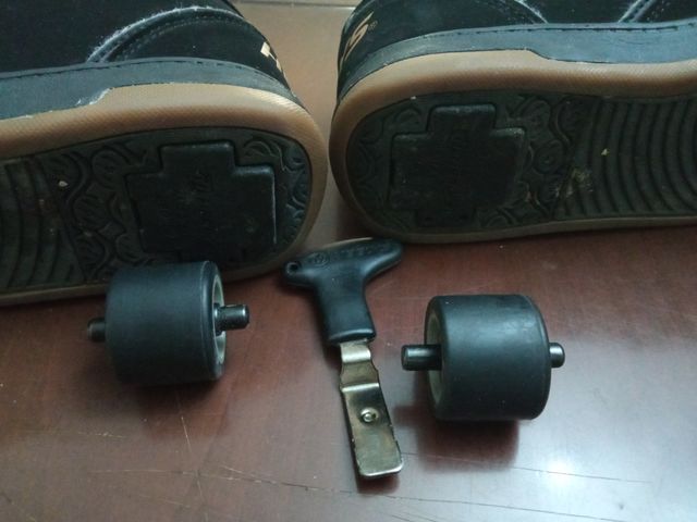 Zapatillas Heelys con ruedas Talla 36.5