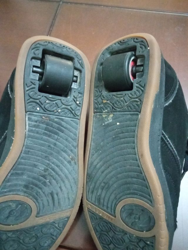 Zapatillas Heelys con ruedas Talla 36.5