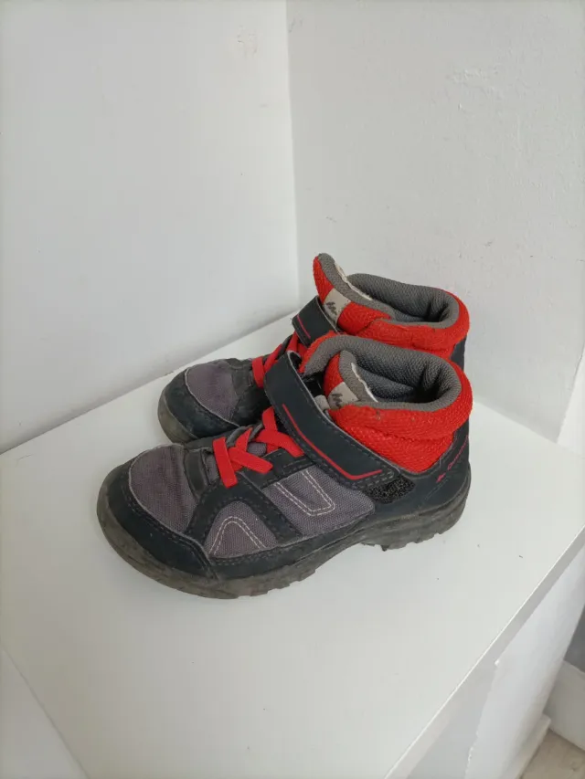 Botas de montaña niño talla 30