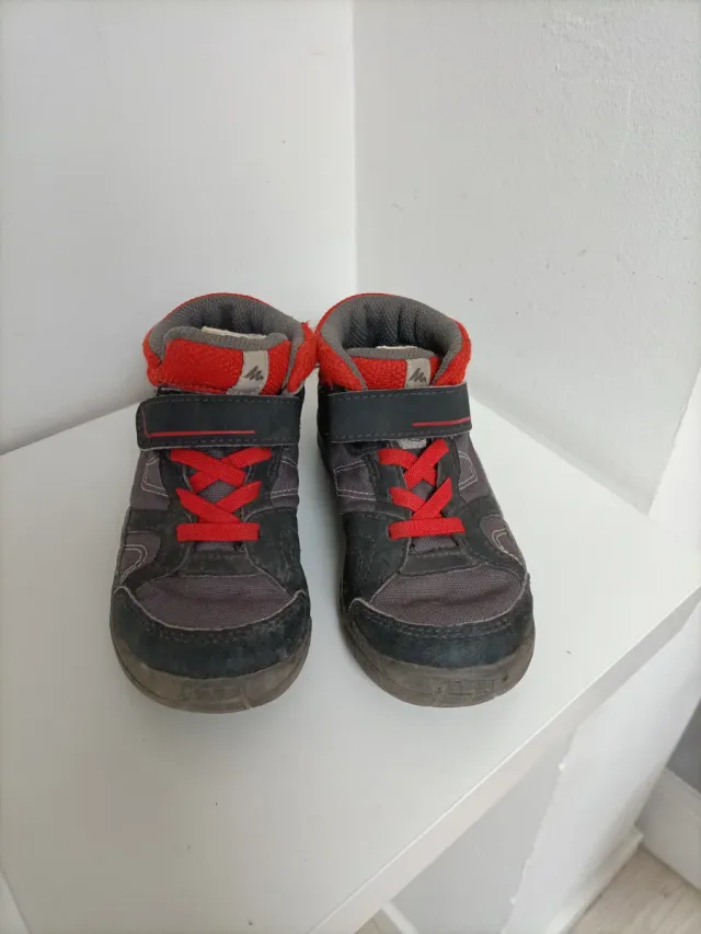 Botas de montaña niño talla 30