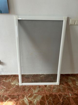 Mosquitera blanca marco aluminio