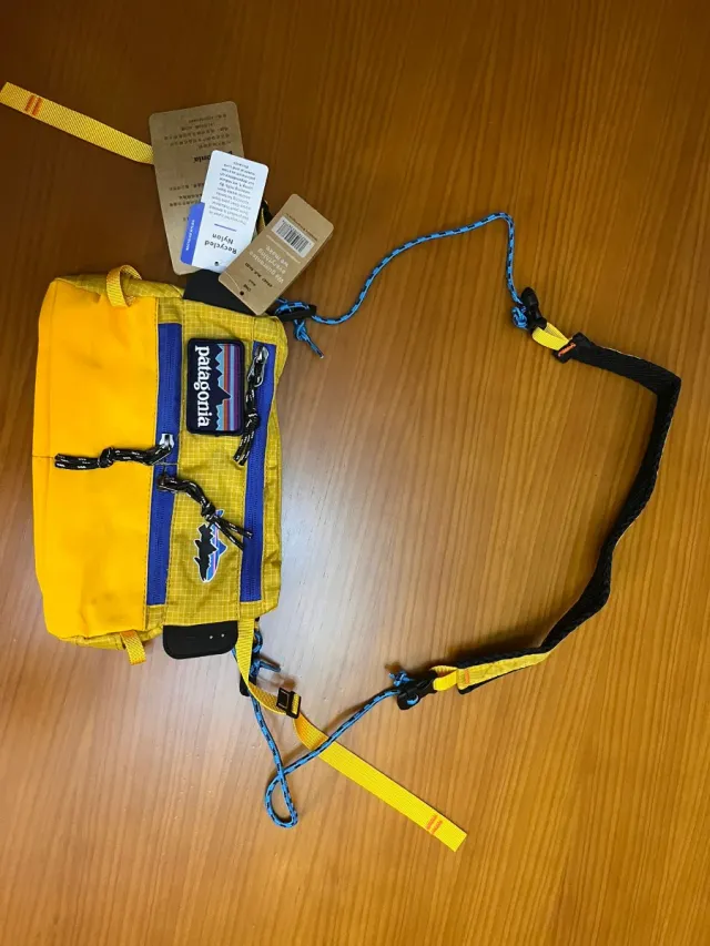 Riñonera Patagonia Amarilla y Azul