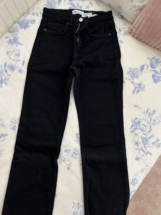 Pantalón vaquero Zara mujer T.34 negro