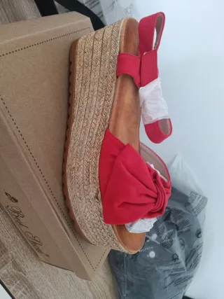 Sandalias Plataforma Rojas y Beige