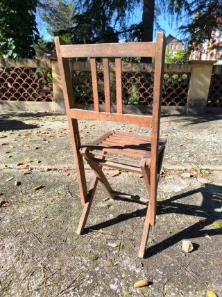 Silla de madera plegable