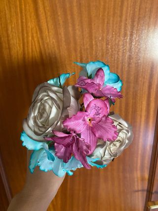 Flores flamenca rosas y rojas