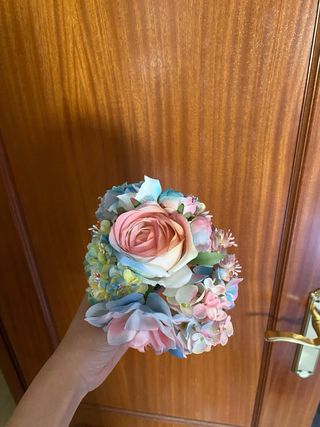 Flores flamenca rosas y rojas