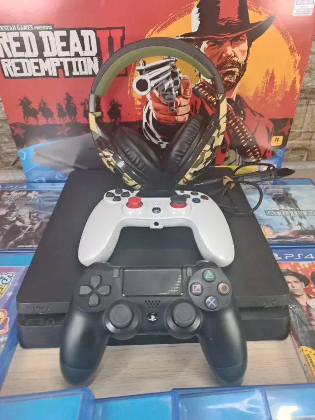 PS4 Slim + giochi e accessori