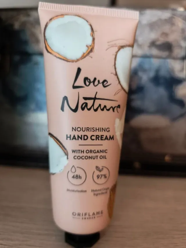Crema de Manos Oriflame Love Nature Coco