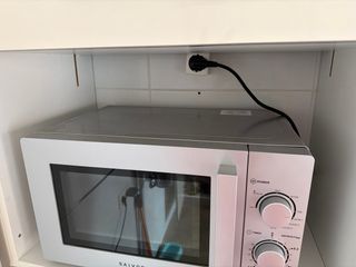 Microondas SAIVOD plateado