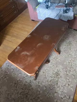 Mesa antigua extensible de madera