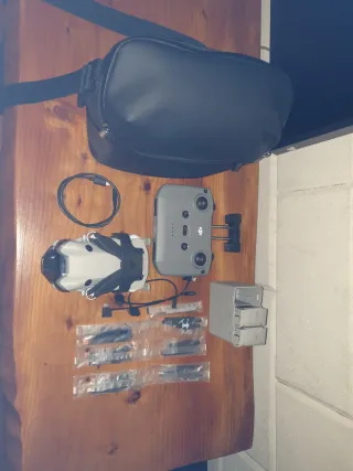 DJI Mini 4 Pro Combo