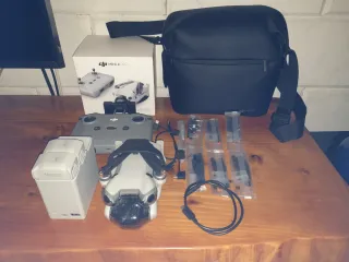DJI Mini 4 Pro Combo