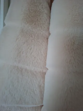 Chaquetón de pelo beige