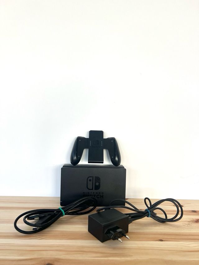 Nintendo Switch Completa Azul e Vermelho