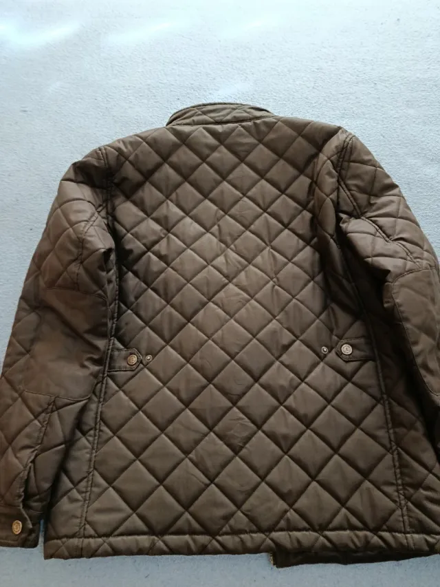 Chaquetón acolchado marrón