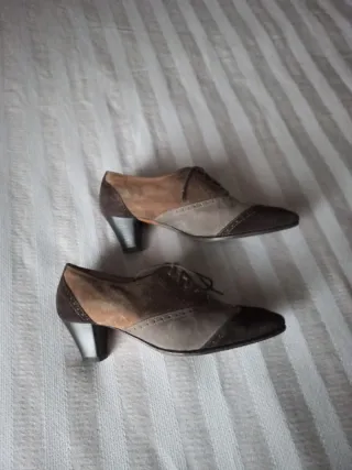 Scarpe donna scamosciate beige e marroni 37