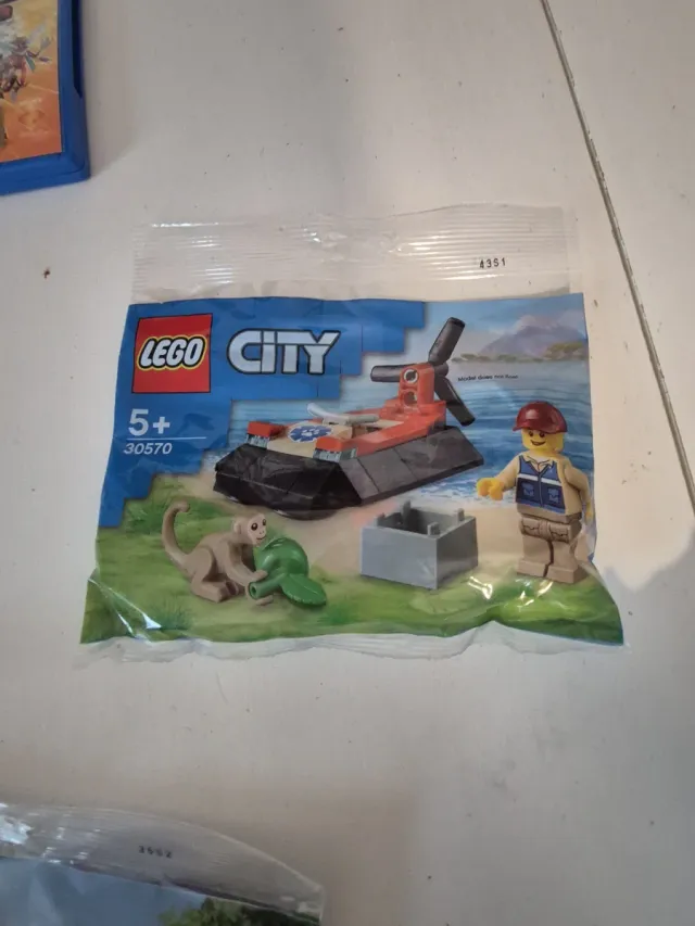 Lego City e Friends buste
