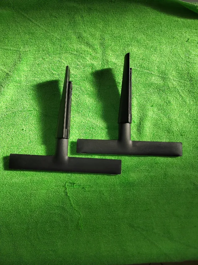 Soportes TV Samsung UE50AU8005K