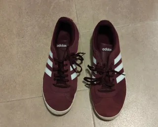 Tenis Adidas Rojos y Blancos