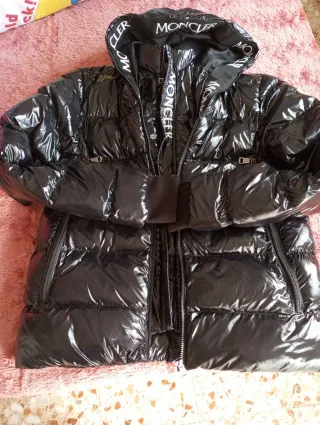 Abrigo Moncler Negro Brillante