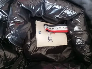 Abrigo Moncler Negro Brillante