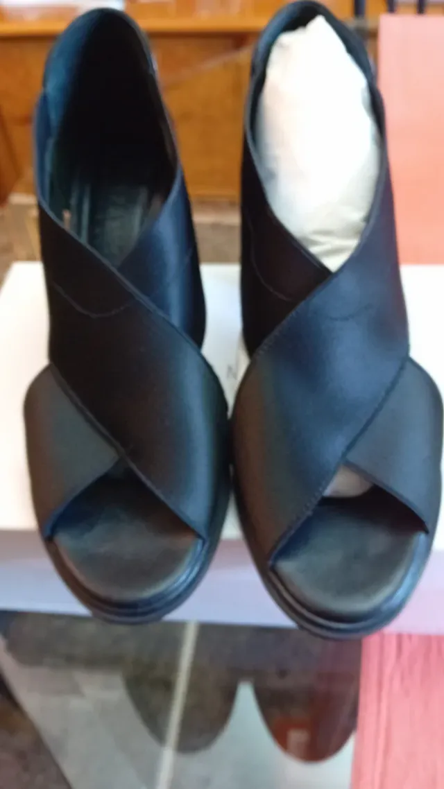 Sandalias Hispanitas Talla 42 Negras