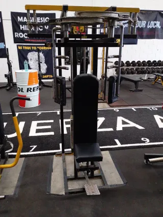 Máquina de gimnasio contractora de pecho de placas