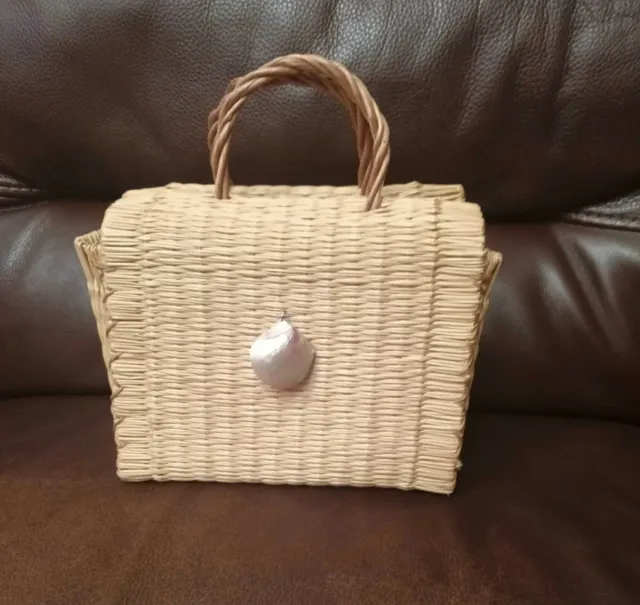 Bolso de mimbre portugués
