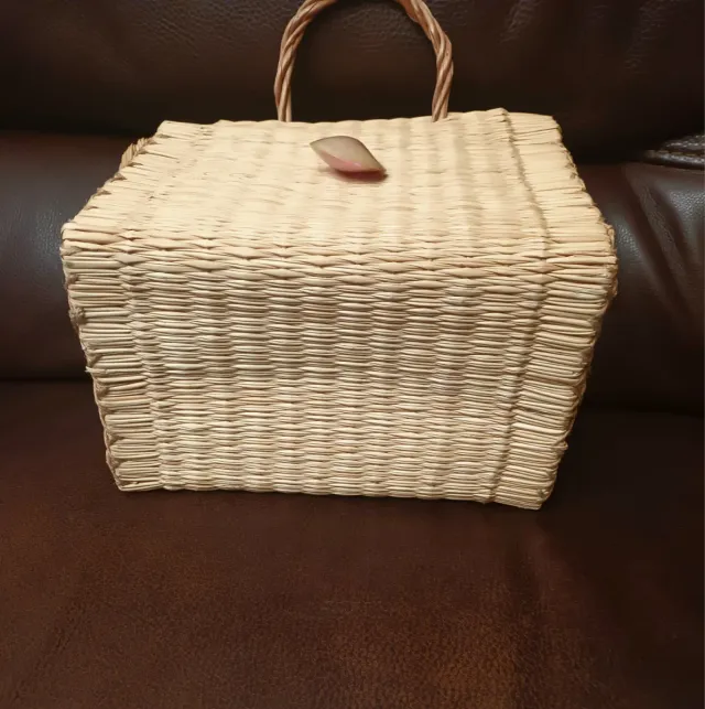 Bolso de mimbre portugués