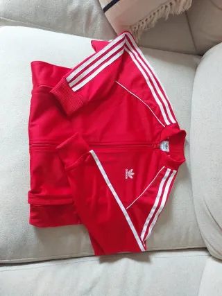 Chaqueta Adidas Original Roja Talla 13/14 años