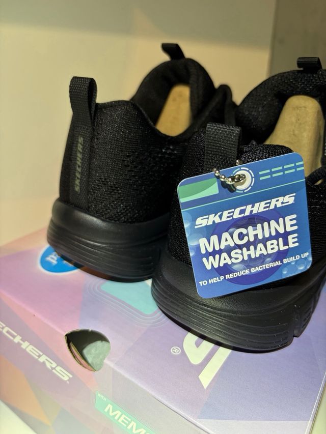 Sneakers Skechers nere con Memory Foam