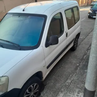 Alquiler economico Peugeot€20/2h €30/4h.6h:€40 8h