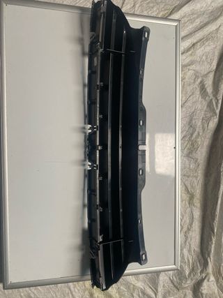 REJILLA DELANTERA MINI R55 R56 R57