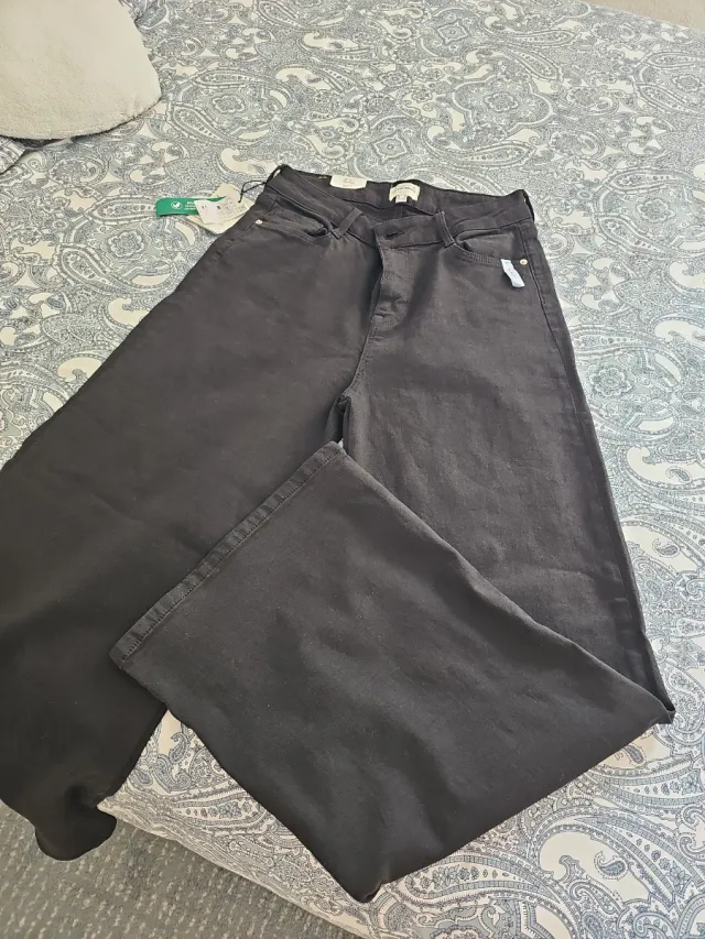 Pantalón vaquero palazzo negro