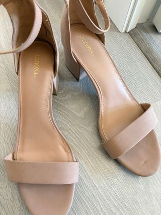 Sandalias Merona de tacón bajo, color nude