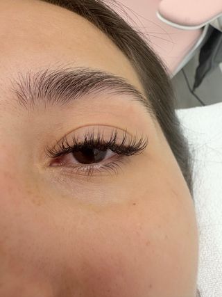 Extensiones de pestañas