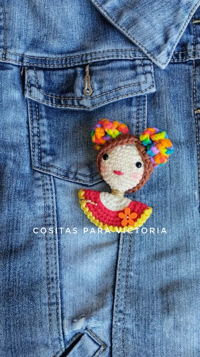 Regalo Navidad: Broche muñeca crochet Iris