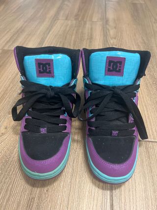 Zapatillas DC Morado y Turquesa Talla 38