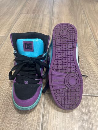 Zapatillas DC Morado y Turquesa Talla 38