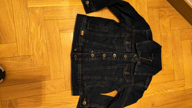 Cazadora vaquera niña